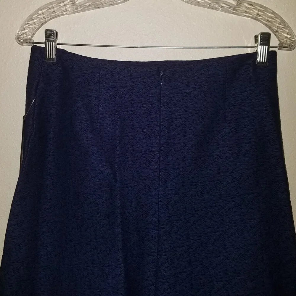 NWT Cabi Patriot Blue Tulip Skirt 3097 Navy Midi Textured Size 4 Retail $109